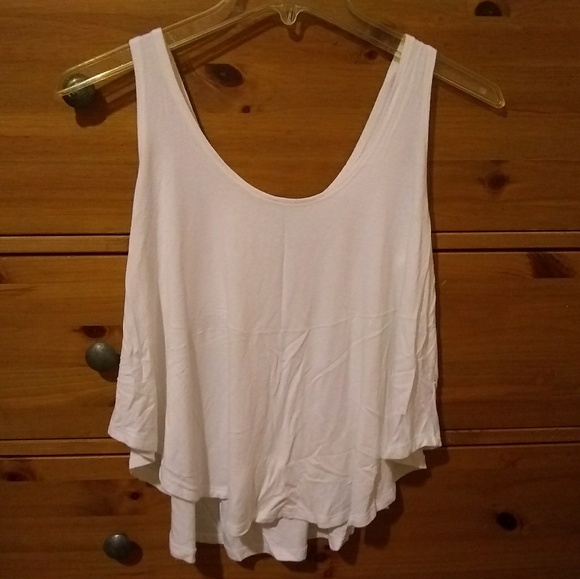 Kimchi Blue Tops - Urban outfitters Kimchi blue flowy white top xs